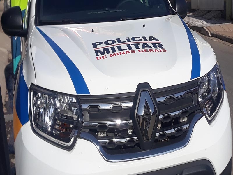 Polícia apreende carros de luxo usados em corridas clandestinas em estradas  do Rio de Janeiro 