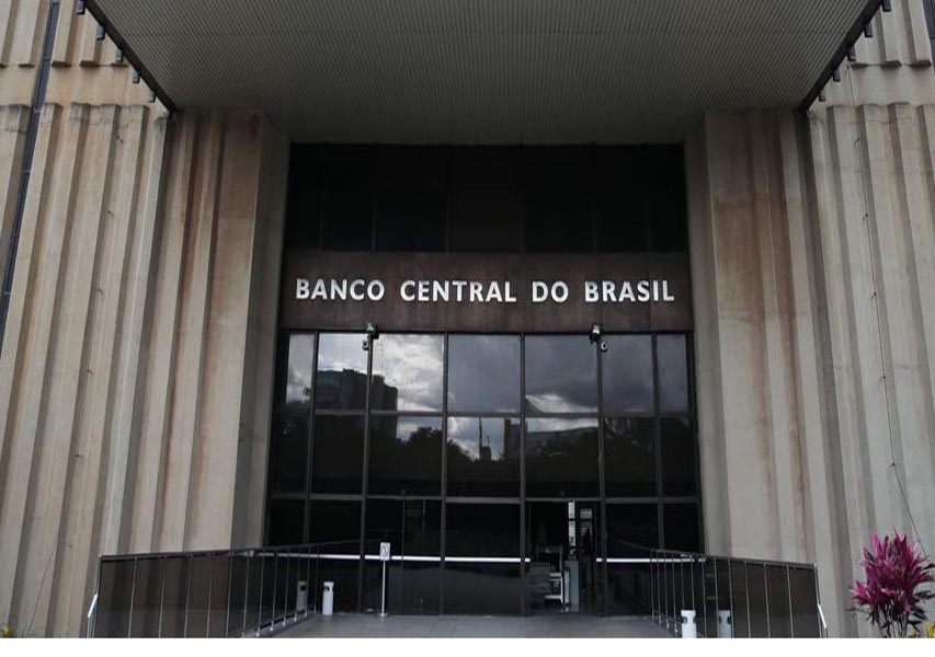 Vocês acham que indicar sites de apostas e jogos de azar como fonte de  renda extra ao invés de lazer deveria ser punido judicialmente? : r/brasil